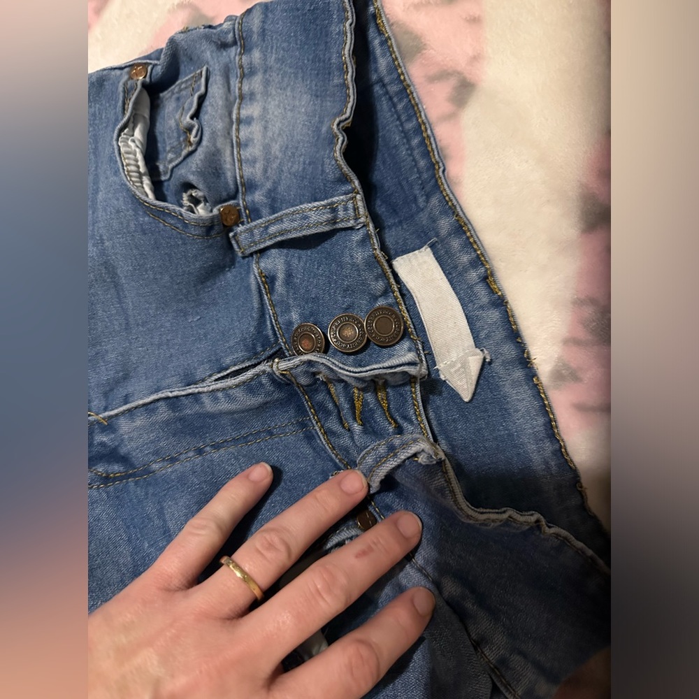 Jeans - Picture 3 of 5